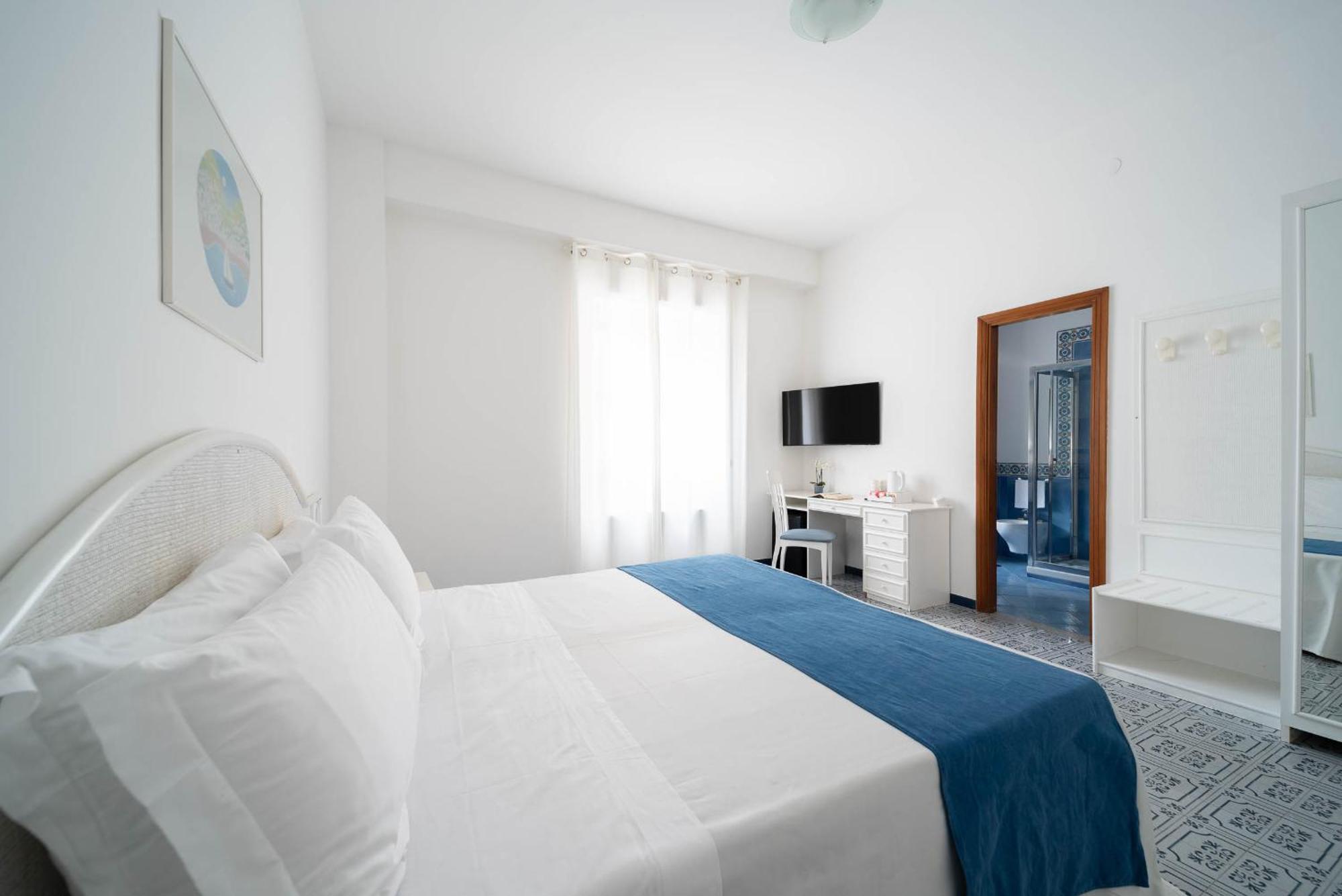 Hotel Panorama Майори Екстериор снимка