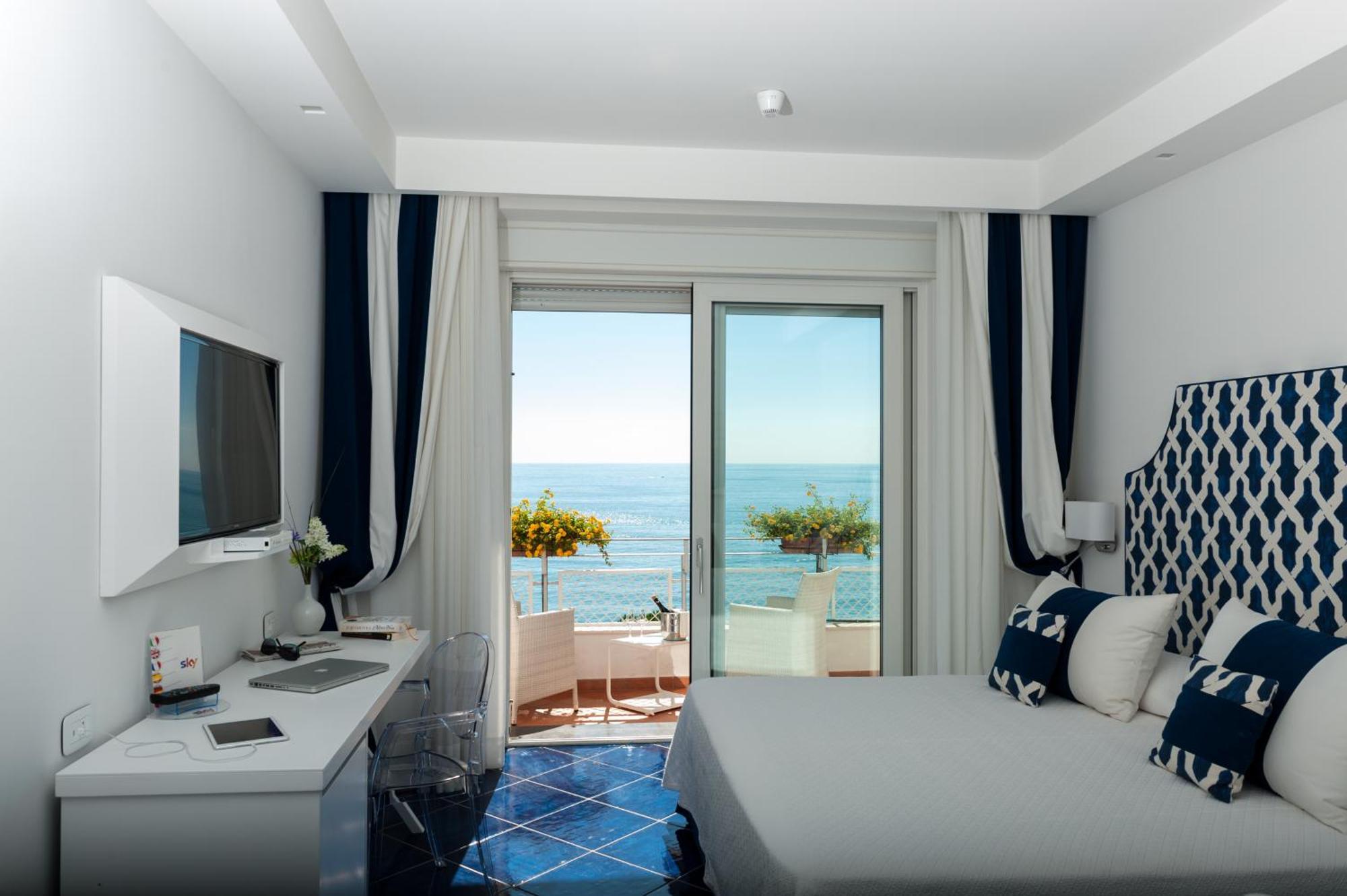 Hotel Panorama Майори Екстериор снимка