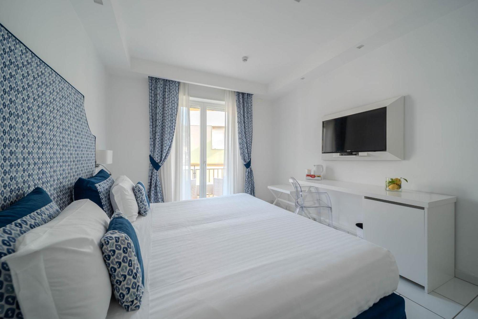 Hotel Panorama Майори Екстериор снимка