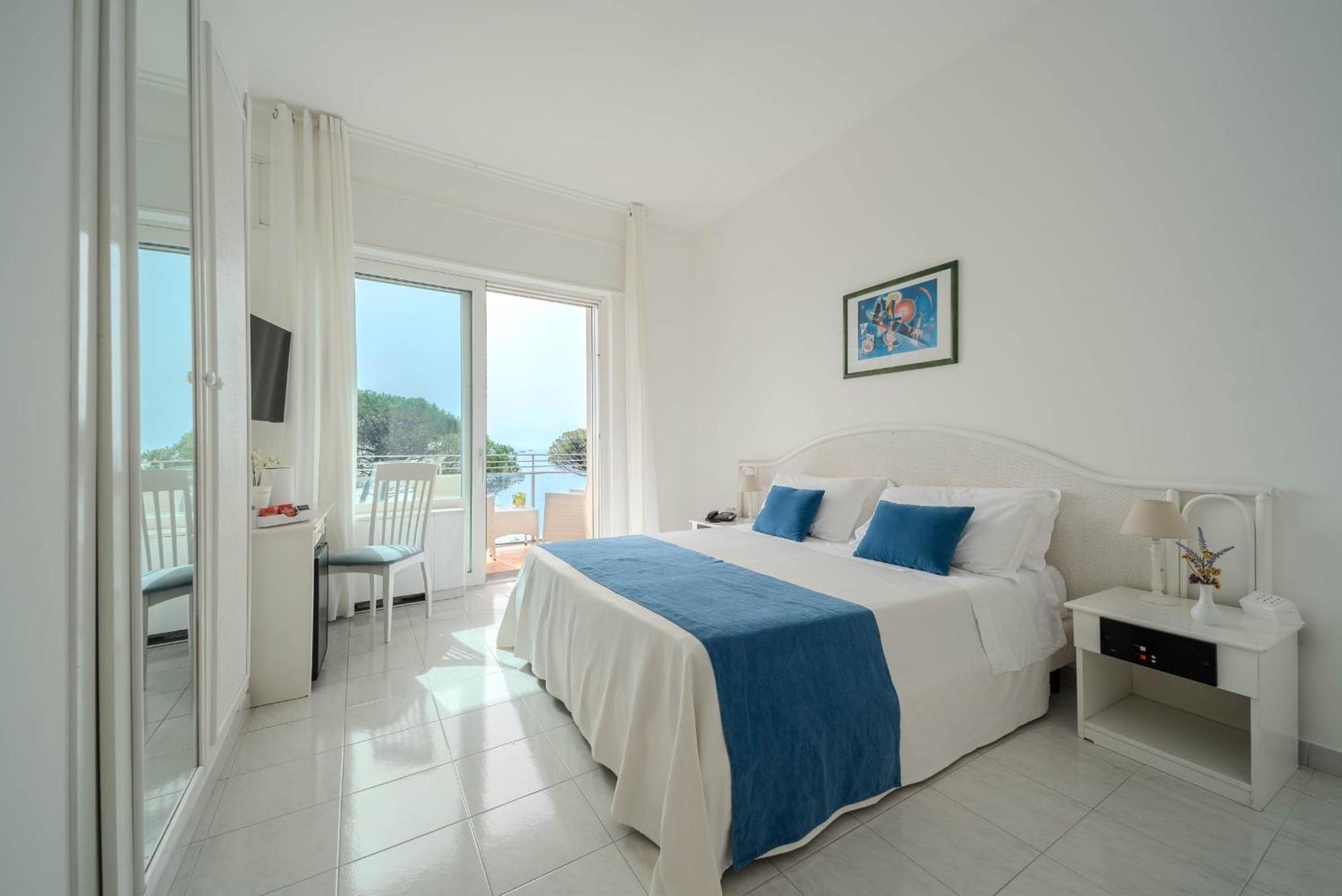Hotel Panorama Майори Екстериор снимка